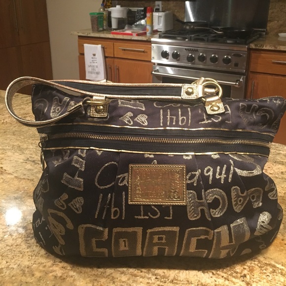 Coach Poppy Graffiti Scribble Tote Bag in Black and Gold!!! - Picture 8 of 15